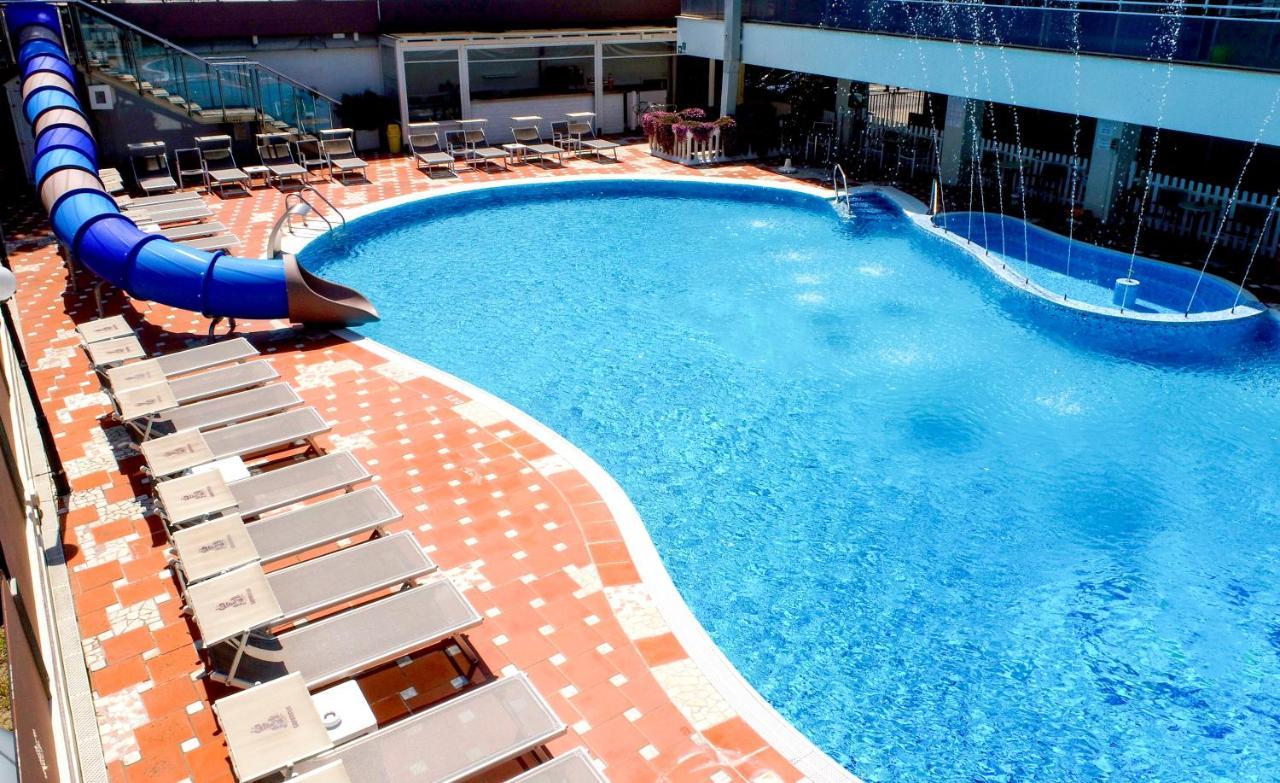 Hotel Gambrinus Valentini Family Village Bellaria-Igea Marina Esterno foto